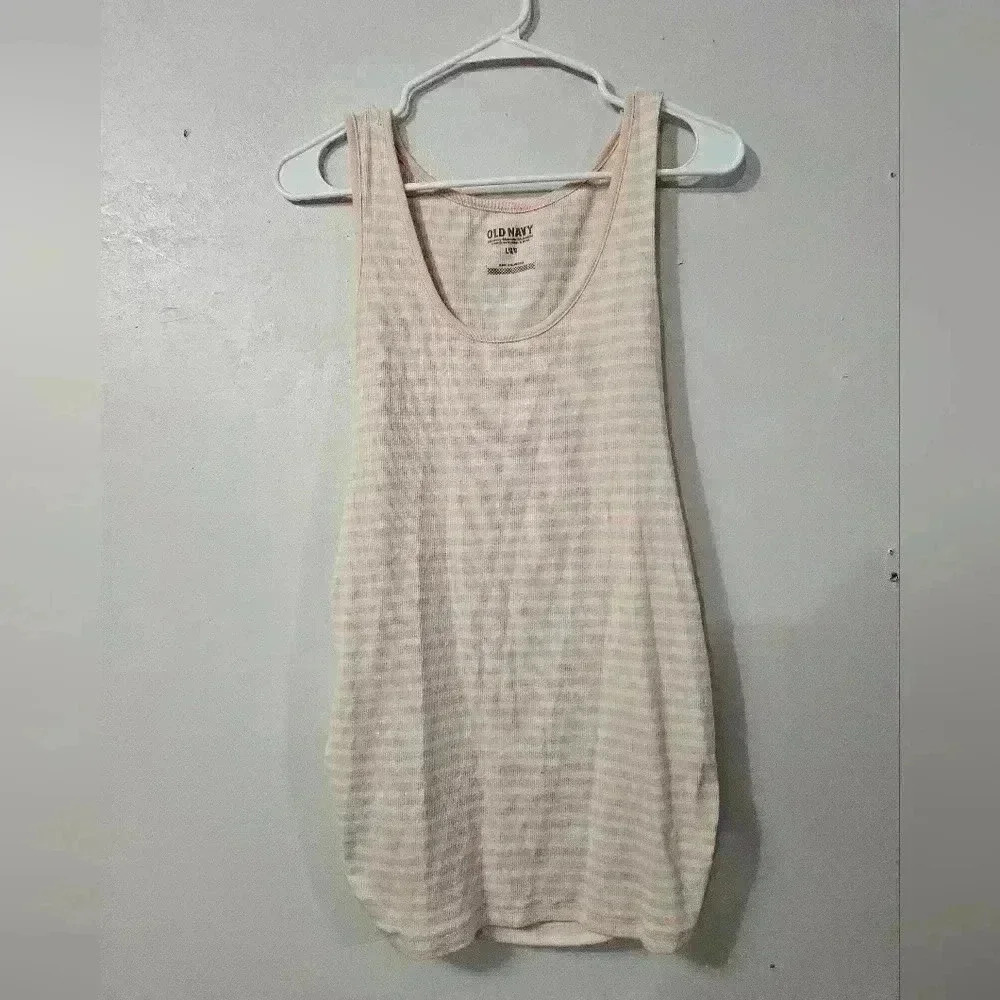 Old navy maternity tank top!